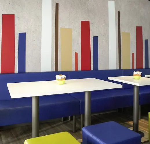Отель Ibis Budget Lyon Eurexpo - 2*