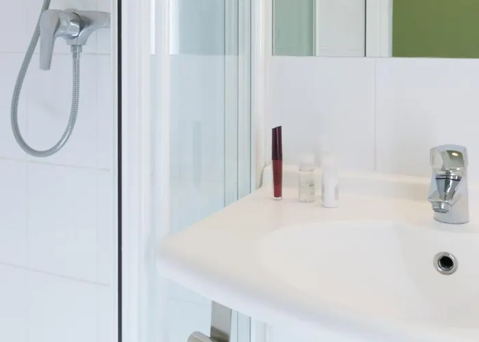 Отель Ibis Budget Lyon Eurexpo - 2*