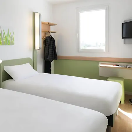 Ibis Budget Lyon Eurexpo - מלון שאסיו