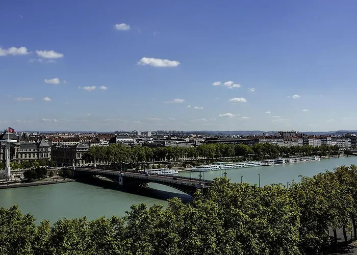 Ibis Budget Lyon Eurexpo - 호텔 샤시유